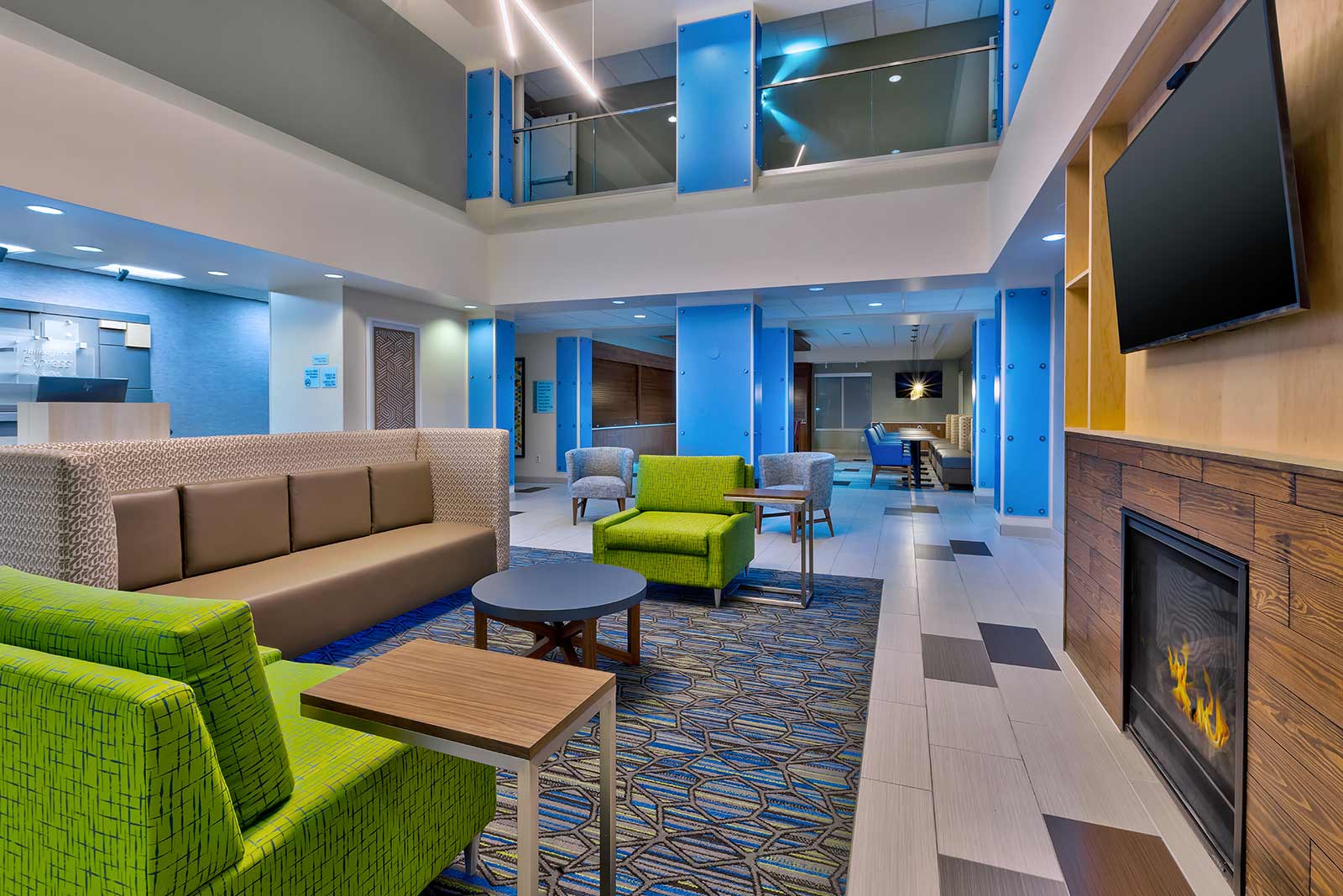 Holiday Inn Express Lobby